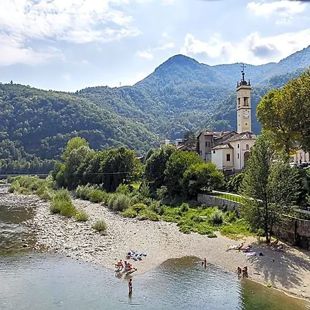 Affittacamere Al Vicolo Del Gallo Varallo