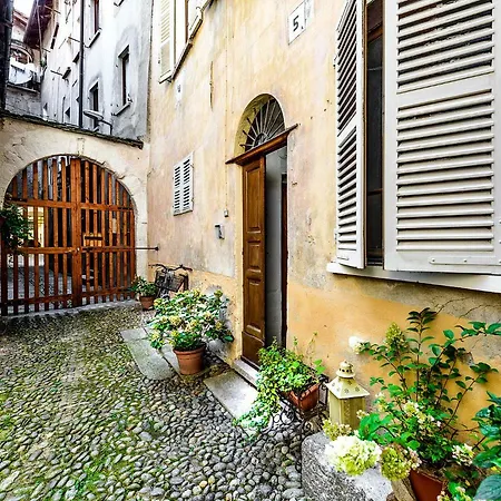 Al Vicolo Del Gallo