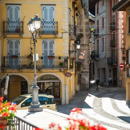 Al Vicolo Del Gallo Guest house Varallo