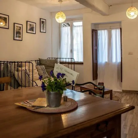 Al Vicolo Del Gallo Varallo