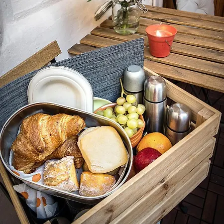 Al Vicolo Del Gallo 3* فارالو